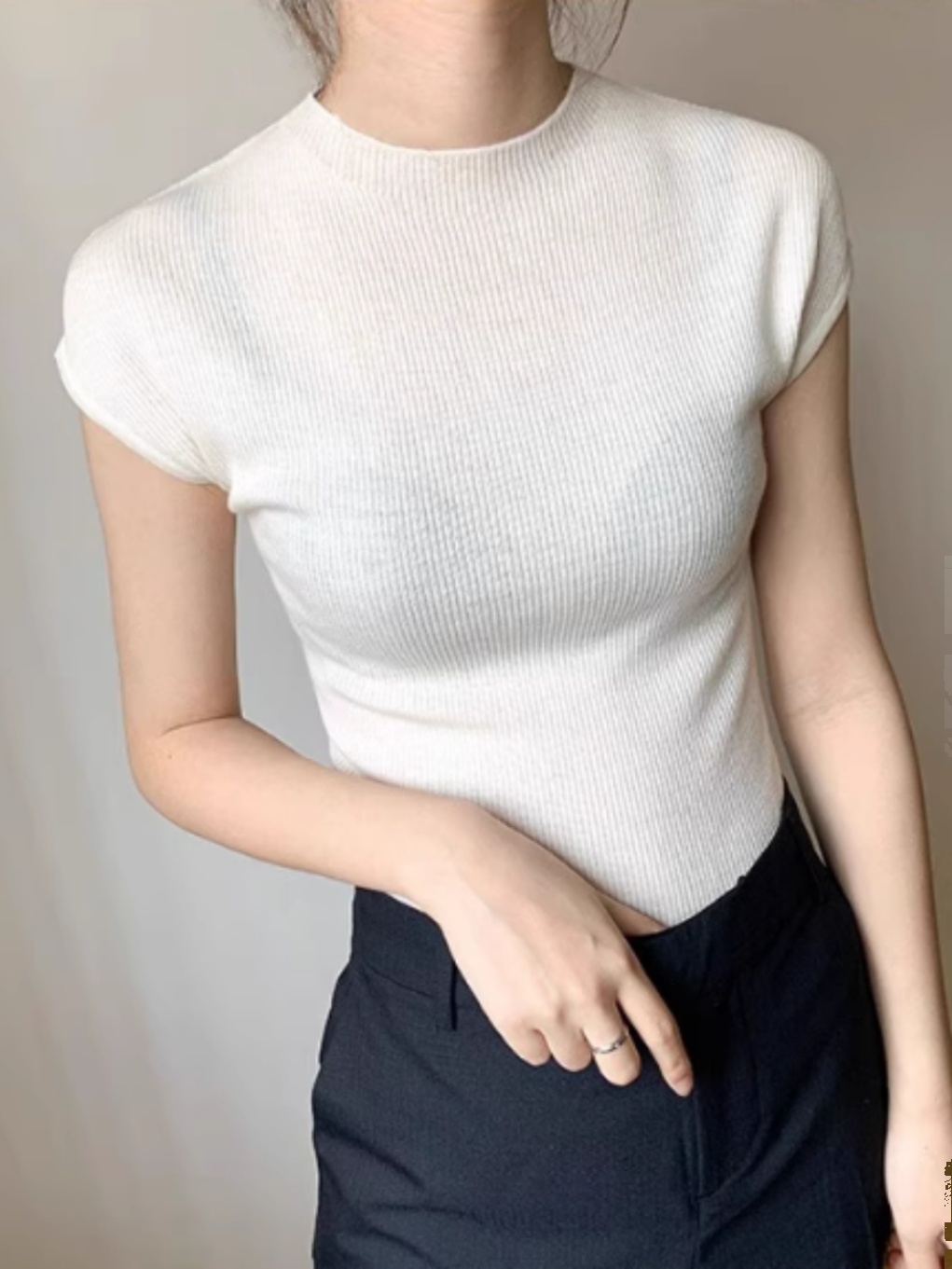 เสื้อยืดแขนสั้นถักไหมไอซ์สีขาว - Phone Accessories On Top บทวิจารณ์และราคา